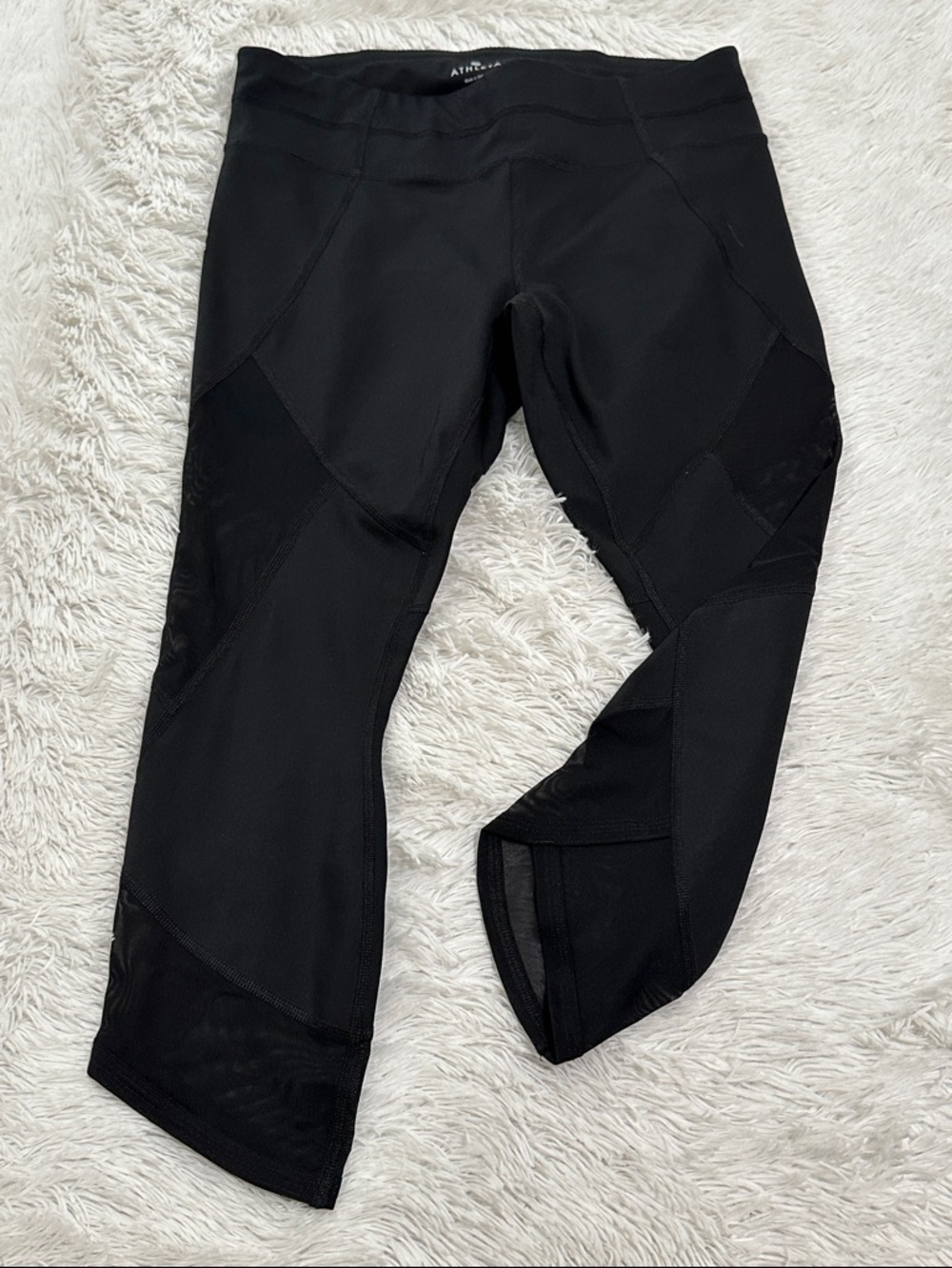 🐬 Athleta Cropped Mesh Legging